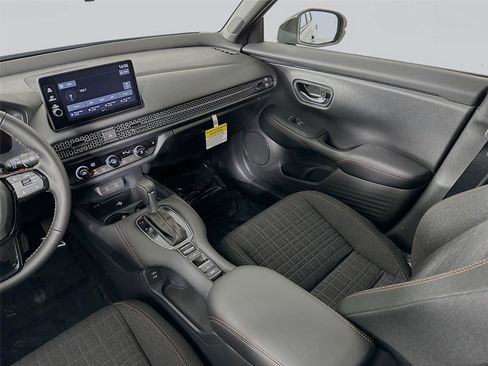 New 2026 Honda HR-V Sport image 24