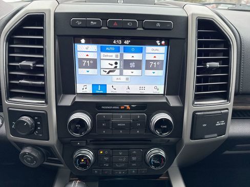 Used 2018 Ford F150 Lariat w/ Equipment Group 502A Luxury image 19