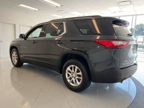 Used 2021 Chevrolet Traverse LT image 59