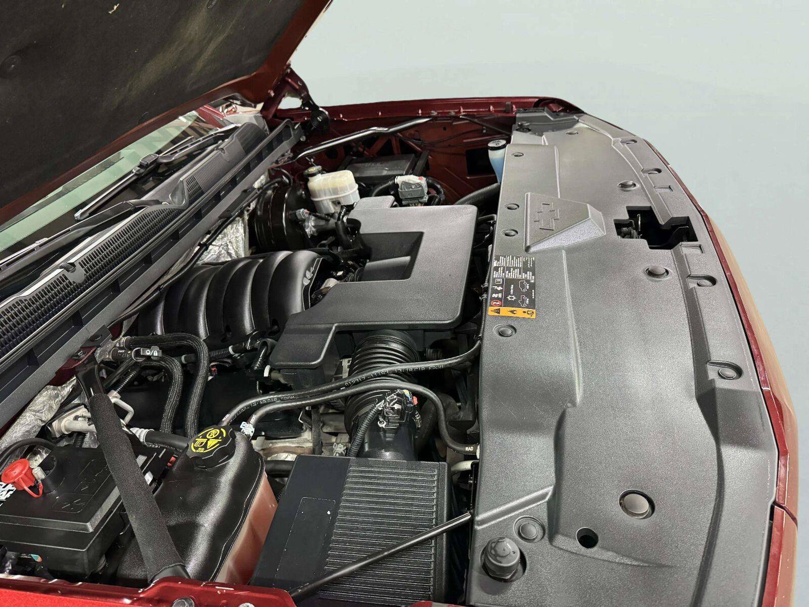 Used 2017 Chevrolet Silverado 1500 LT w/ All Star Edition AWD/4WD image 39