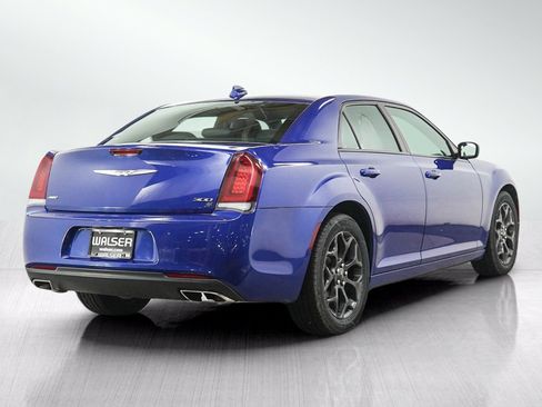 Used 2019 Chrysler 300 S AWD/4WD image 5
