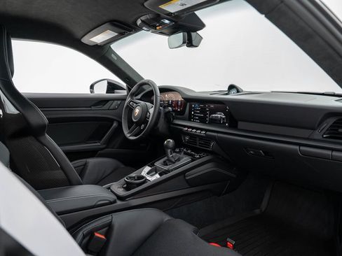 Used 2026 Porsche 911 GT3 image 41