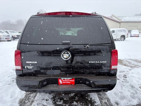 Used 2005 Cadillac Escalade AWD image 7