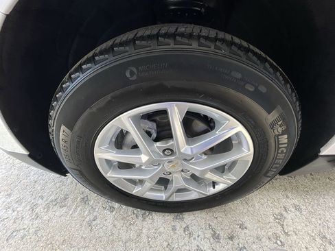 Certified 2022 Chevrolet Equinox LT FWD image 33