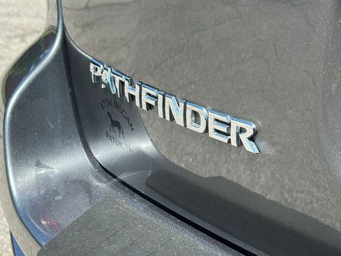 Used 2020 Nissan Pathfinder SV AWD/4WD image 10