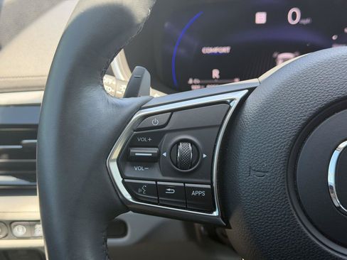 Certified 2024 Acura MDX FWD w/ Technology Package image 11