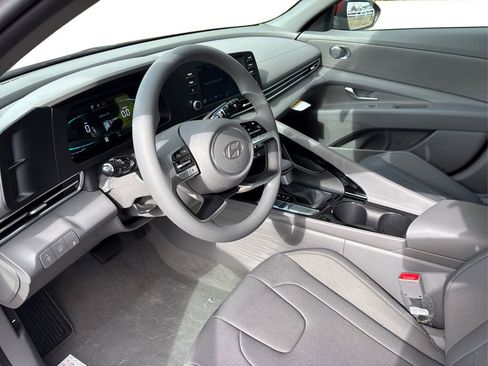 New 2025 Hyundai Elantra Blue image 9