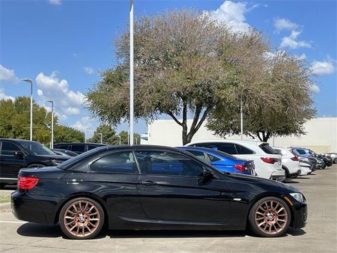 Used 2012 BMW 328i Convertible image 3