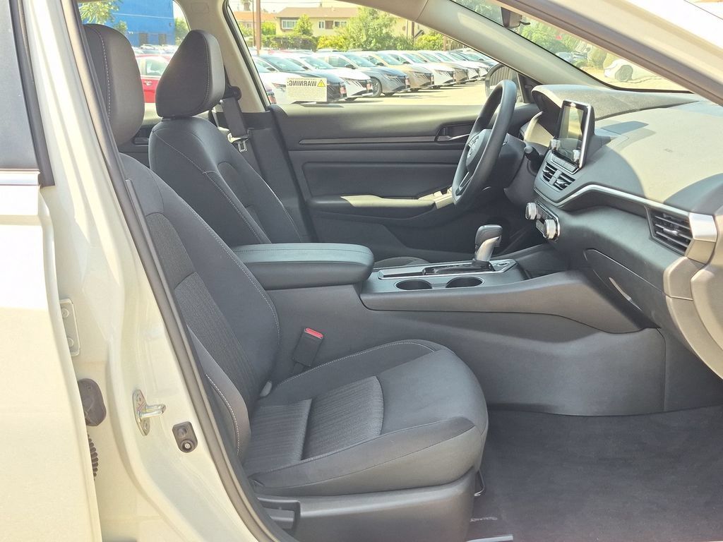 Certified 2025 Nissan Altima 2.5 S FWD image 31