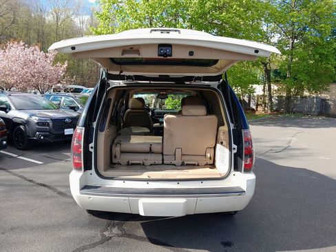 Used 2012 GMC Yukon Denali AWD/4WD image 40