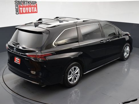 Used 2024 Toyota Sienna Limited AWD/4WD image 29