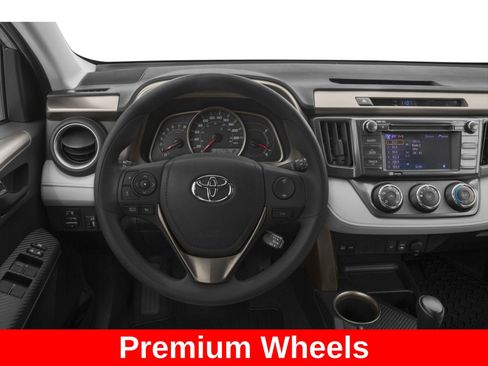Used 2015 Toyota RAV4 XLE FWD image 6