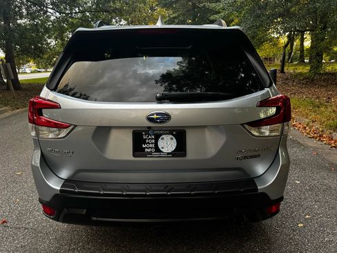 Used 2019 Subaru Forester Limited image 7