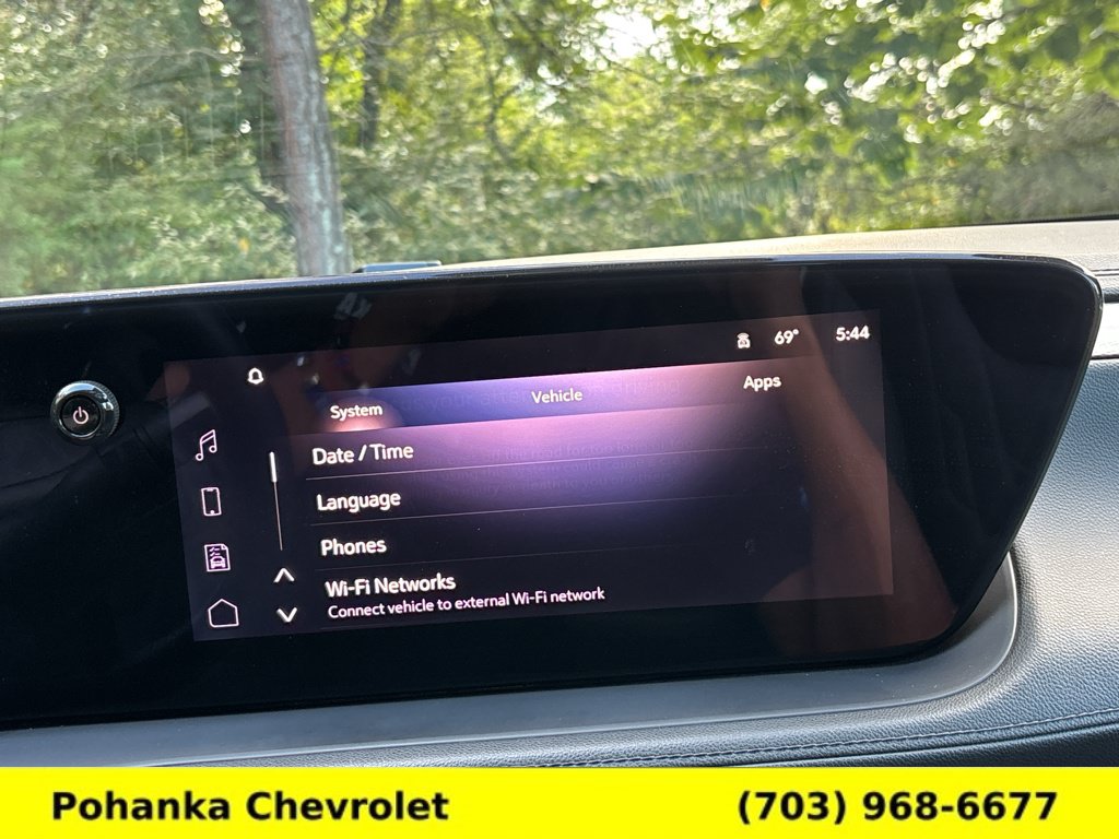 Certified 2024 Buick Encore GX Avenir AWD/4WD image 18