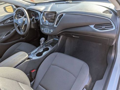 Used 2024 Chevrolet Malibu LT image 37