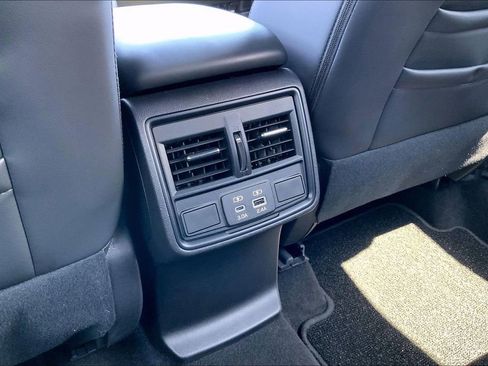 Certified 2026 Subaru Forester Premium AWD/4WD image 10
