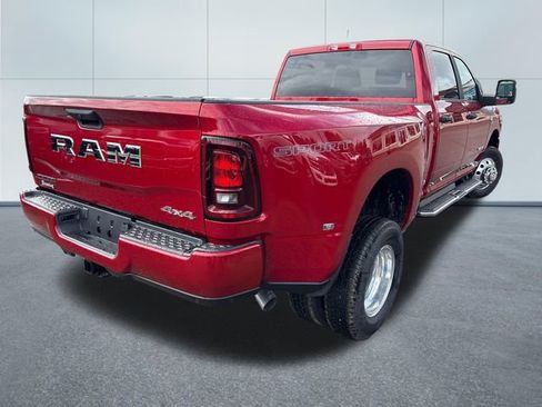 New 2026 RAM 3500 Big Horn AWD/4WD image 4