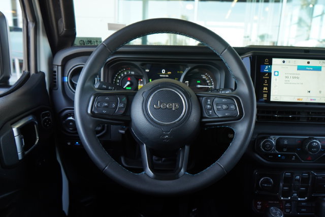 Used 2024 Jeep Wrangler Unlimited Rubicon 4xe AWD/4WD image 18