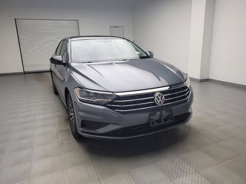 Used 2021 Volkswagen Jetta SE w/ SE Cold Weather Package FWD image 14