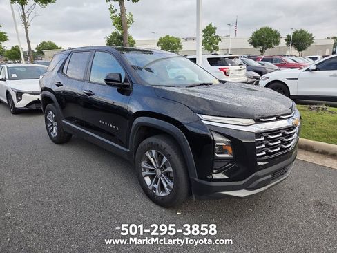 Used 2025 Chevrolet Equinox LT FWD image 3
