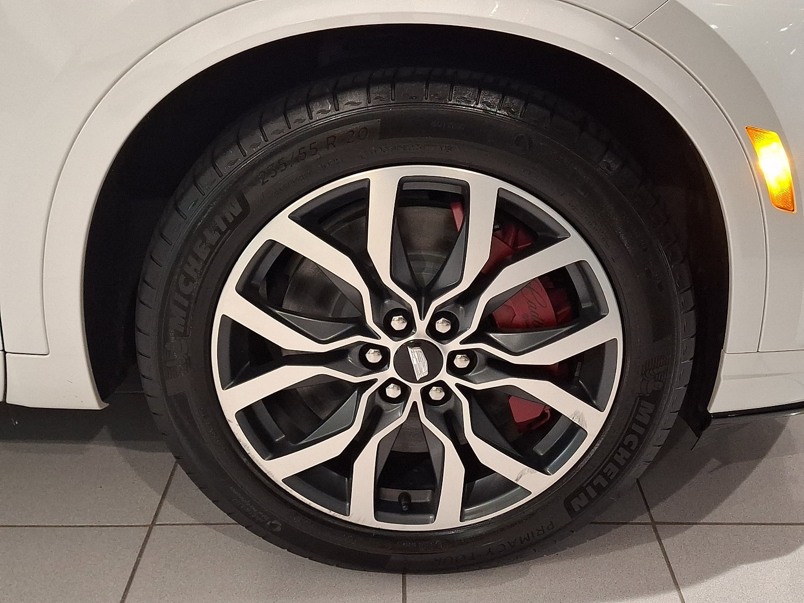 Certified 2023 Cadillac XT6 Sport w/ LPO, Floor Liner Package AWD/4WD image 8