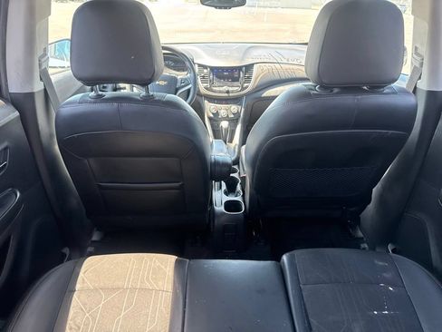 Used 2021 Chevrolet Trax LT w/ Sport Edition FWD image 12