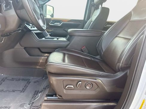 Used 2024 GMC Sierra 2500 Denali w/ Denali Reserve Package AWD/4WD image 16