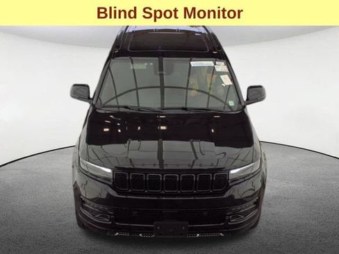 Used 2024 Jeep Wagoneer Series II AWD/4WD image 7