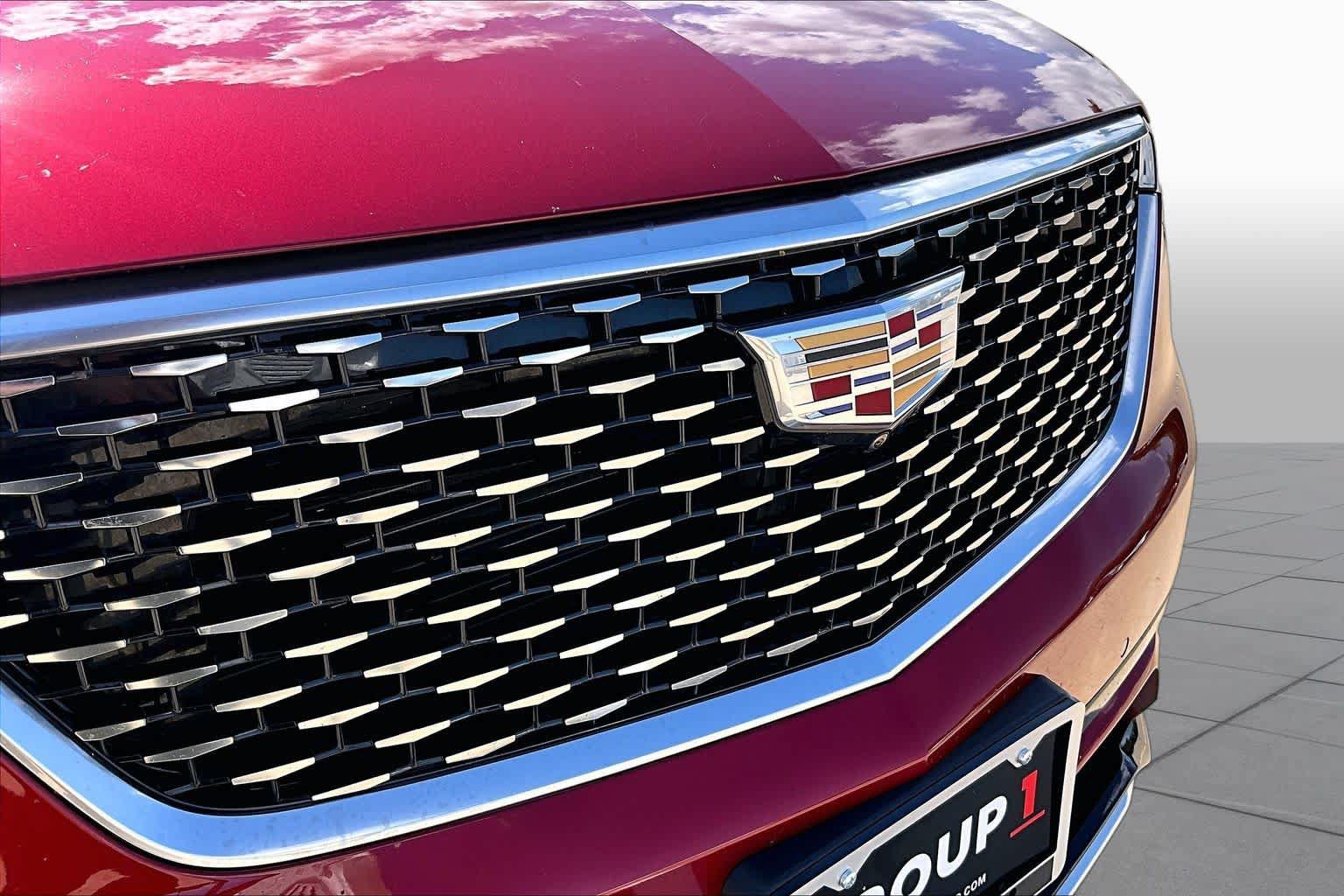 Used 2023 Cadillac XT6 Premium Luxury w/ Technology Package FWD image 30