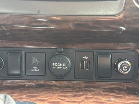 Used 2019 Nissan Armada Platinum AWD/4WD image 26