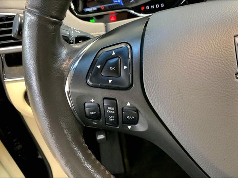 Used 2019 Lincoln MKT AWD image 23