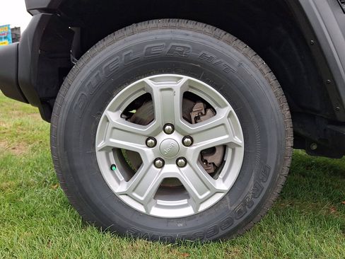 Used 2019 Jeep Wrangler Unlimited Sport S image 27