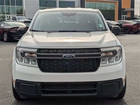 Used 2022 Ford Maverick XLT image 3