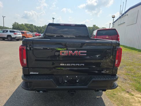 Used 2023 GMC Sierra 1500 SLT w/ SLT Premium Package AWD/4WD image 7