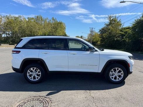 Certified 2022 Jeep Grand Cherokee Limited AWD/4WD image 6