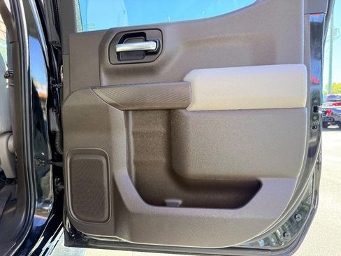 Used 2020 Chevrolet Silverado 1500 LT image 33