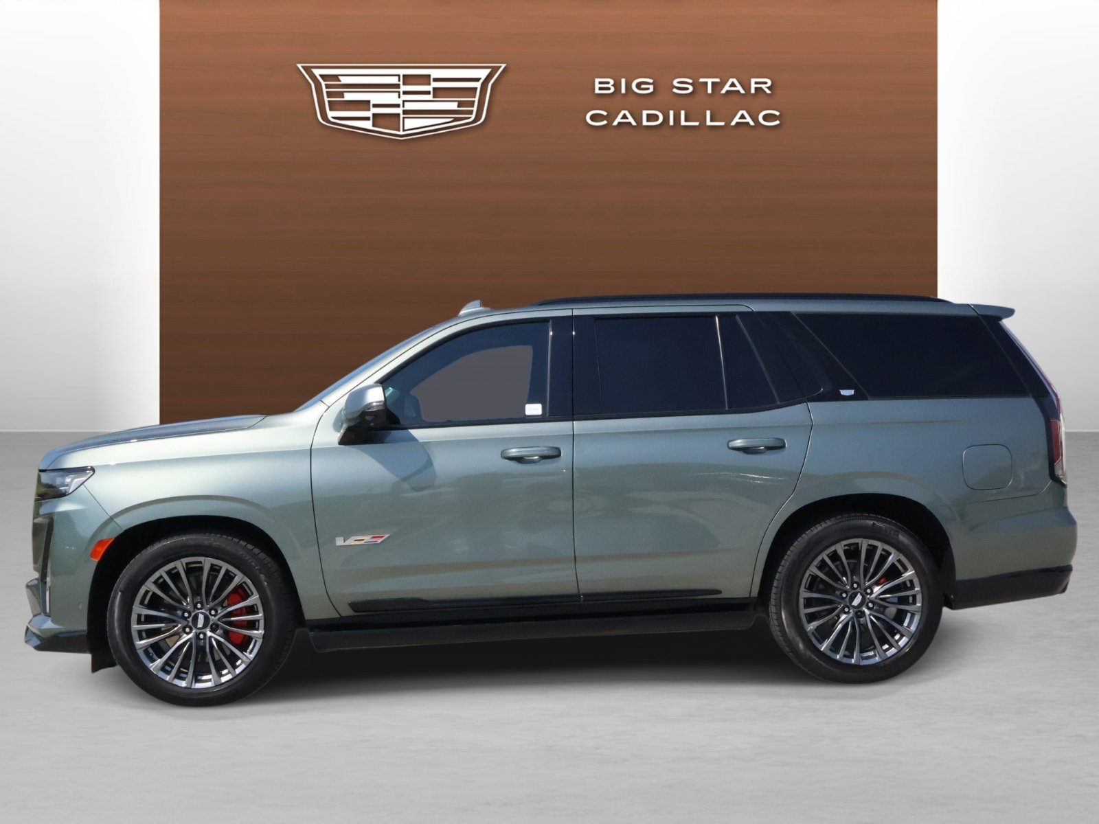 Used 2023 Cadillac Escalade V AWD/4WD image 2