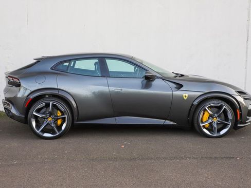 Certified 2025 Ferrari Purosangue image 3