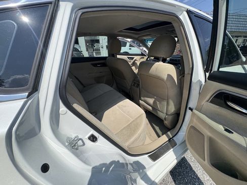 Used 2013 Nissan Altima 2.5 SV w/ 2.5SV Convenience Pkg image 56