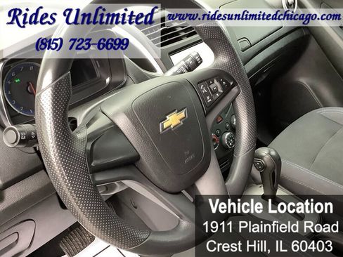 Used 2016 Chevrolet Trax LS FWD image 25
