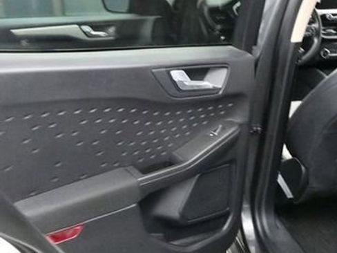 Used 2020 Ford Escape SE image 12