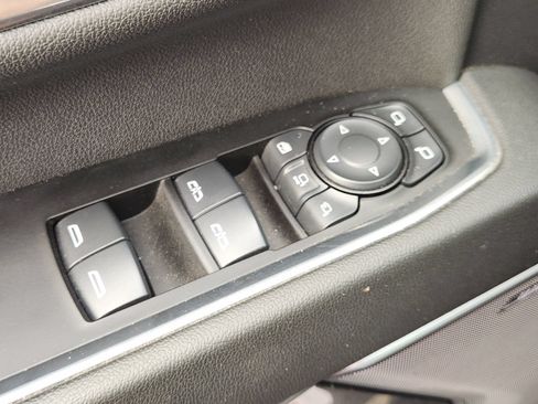 Used 2025 Chevrolet Silverado 2500 High Country w/ High Country Premium Package AWD/4WD image 25