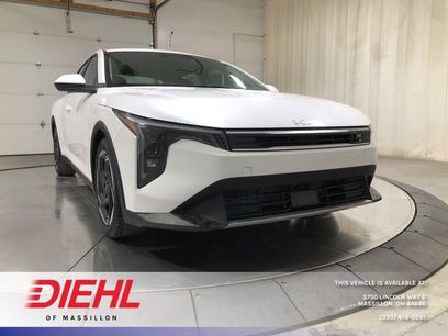 New 2025 Kia K4 EX