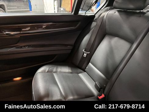 Used 2015 BMW 750Li xDrive image 46