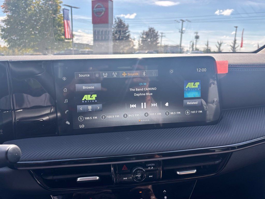 Certified 2025 Nissan Kicks SR w/ Illumination Package AWD/4WD image 13
