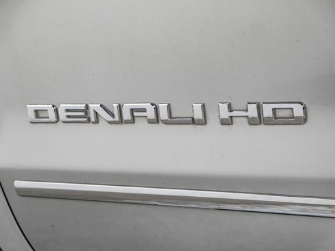 Used 2017 GMC Sierra 2500 Denali w/ Duramax Plus Package image 50