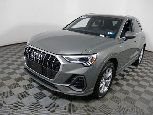 Certified 2025 Audi Q3 2.0T Premium Plus w/ Premium Plus Package image 7