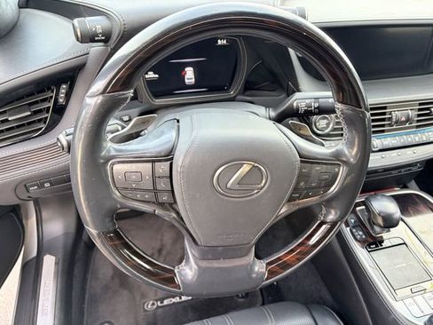 Used 2018 Lexus LS 500 w/ Interior Upgrade Package image 13