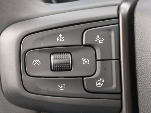 Used 2024 GMC Yukon AT4 w/ Technology Package image 22