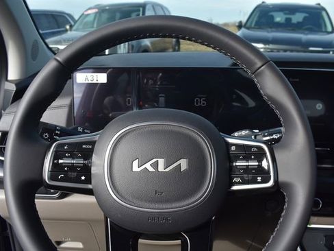 New 2026 Kia Carnival LXS image 28